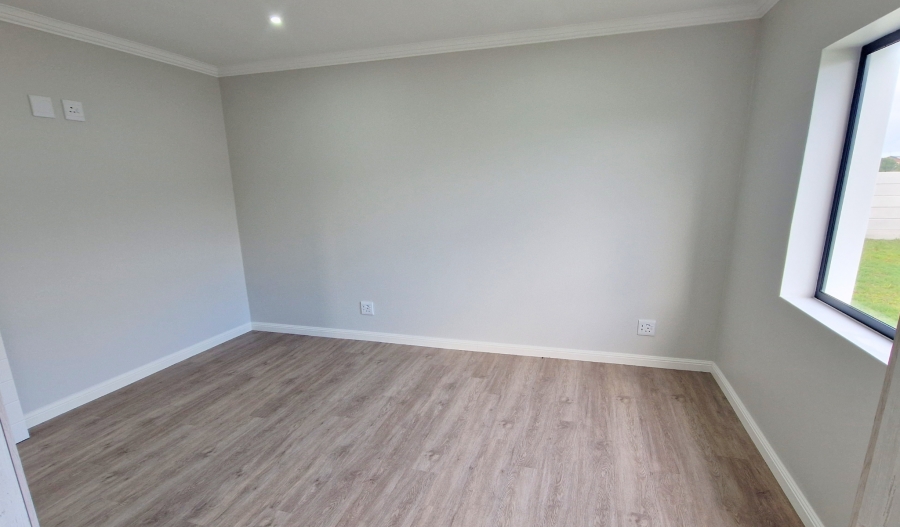 3 Bedroom Property for Sale in Paradise Beach Eastern Cape